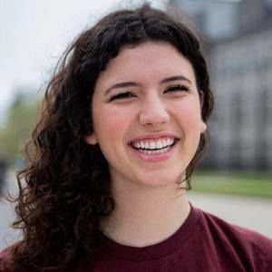 Meet your Posher, Mia